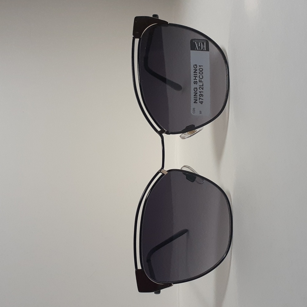 FGX Foster Grant Ning Shing Women Sunglasses Black Gold Frame NWT